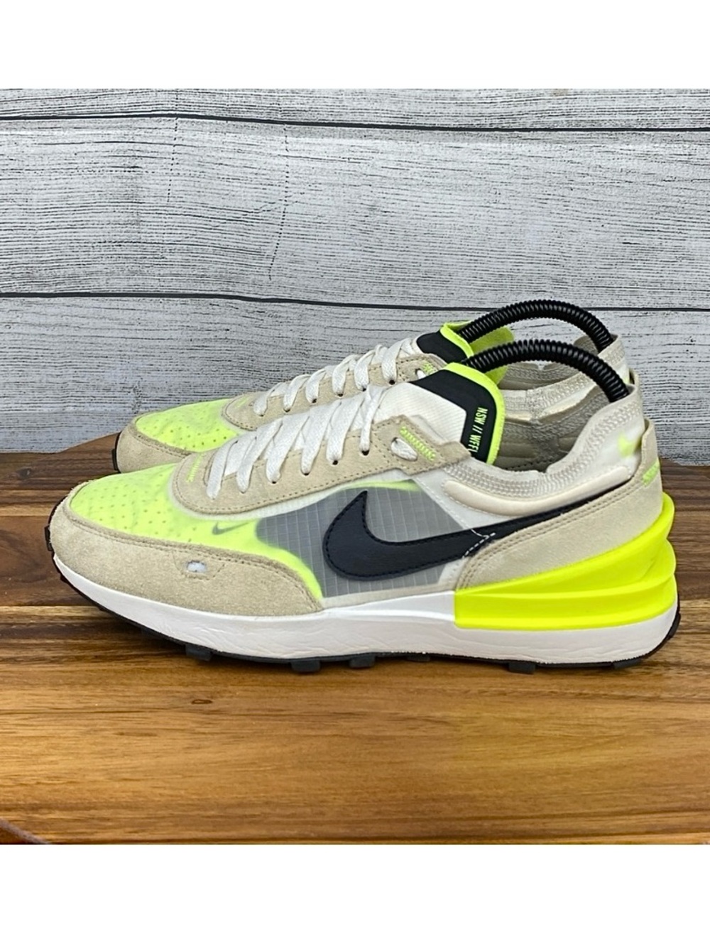 Nike Waffle One Summit White Volt Yellow Shoe DN4696-101 Womens Sneaker Size 8.5